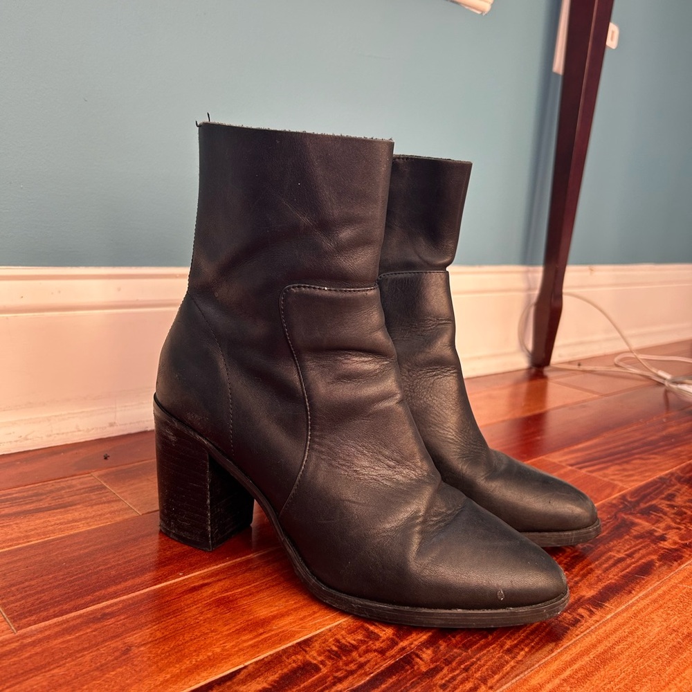 Steve Madden Black Leather Ankle Boots